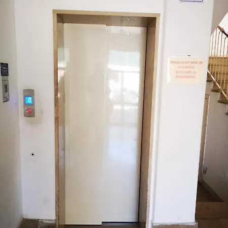 Luxury Napolitano Pensión 4*